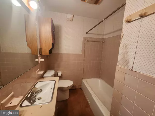 Quarryville, PA 17566,403 S SUMMIT AVE