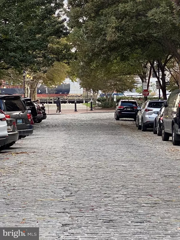 Baltimore, MD 21231,827 S BOND ST