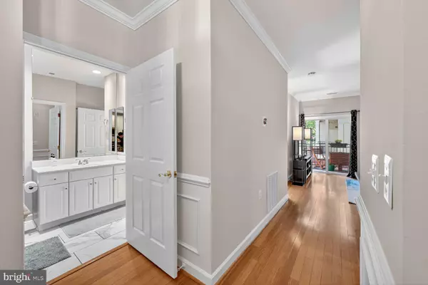 Arlington, VA 22201,2330 14TH ST N #205