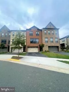 Fairfax, VA 22030,12307 W OAKS DR