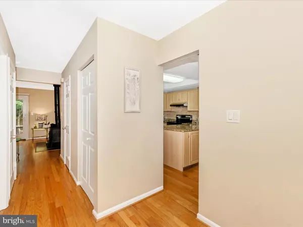 Gaithersburg, MD 20886,20105 WARINGWOOD WAY