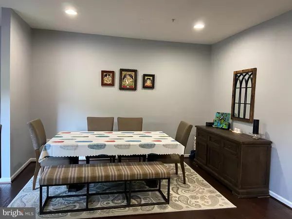 Columbia, MD 21044,7885 RIVER ROCK WAY