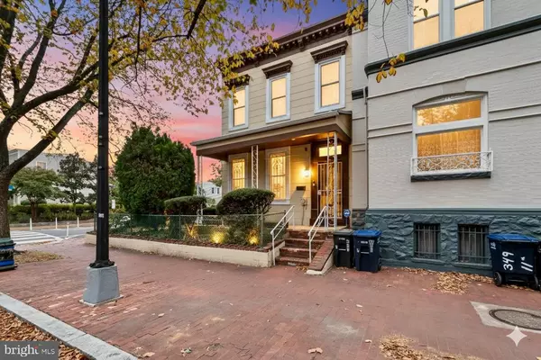 Washington, DC 20003,351 11TH ST SE