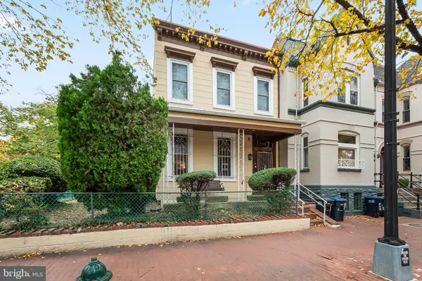 Washington, DC 20003,351 11TH ST SE