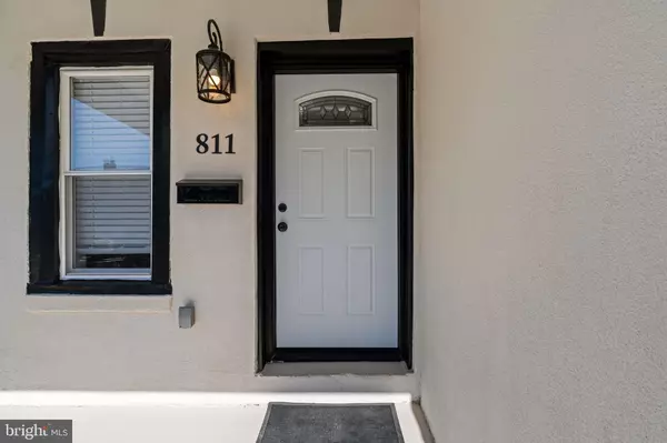 Philadelphia, PA 19141,811 W FISHER AVE