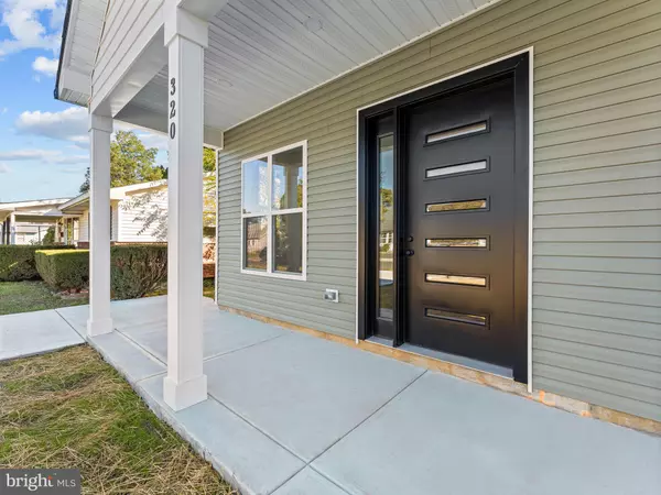 Clayton, NJ 08312,320 E CLAYTON AVE