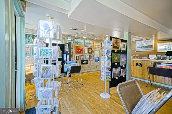 Lewes, DE 19958,110 W 3RD ST