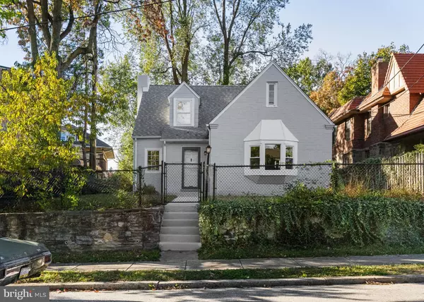 Philadelphia, PA 19119,715 E DORSET ST