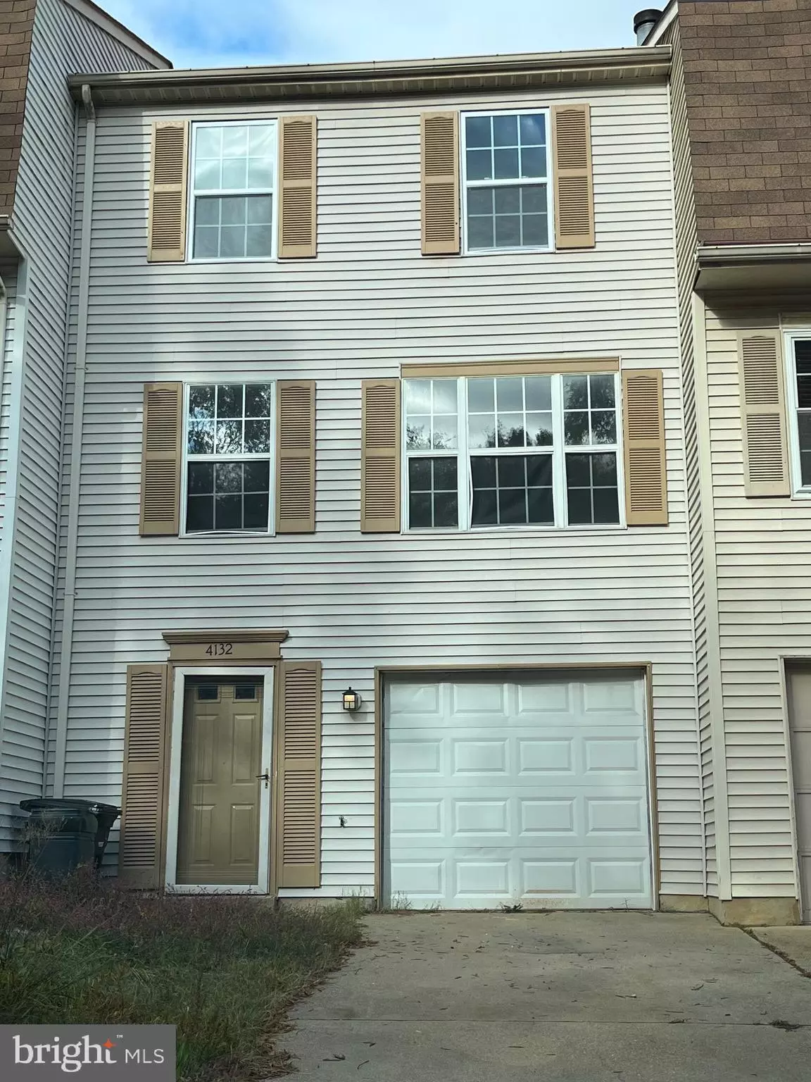Suitland, MD 20746,4132 SILVER PARK TER