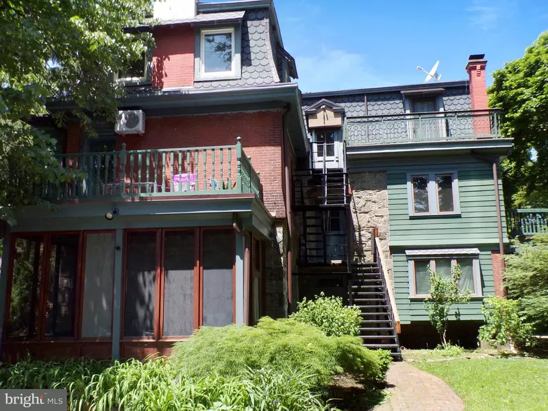 20 E PENN ST #6, Philadelphia, PA 19144