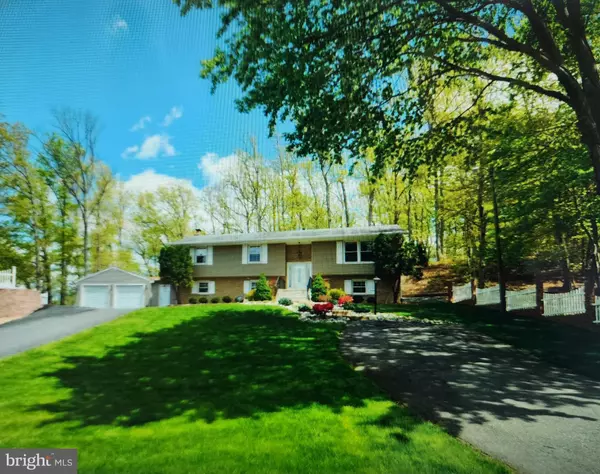 Triangle, VA 22172,18324 NOB HILL DR