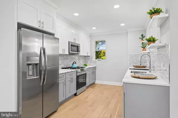 Philadelphia, PA 19150,7638 FAYETTE ST