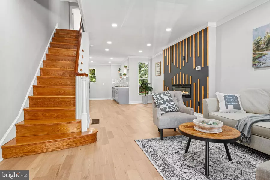 7638 FAYETTE ST, Philadelphia, PA 19150