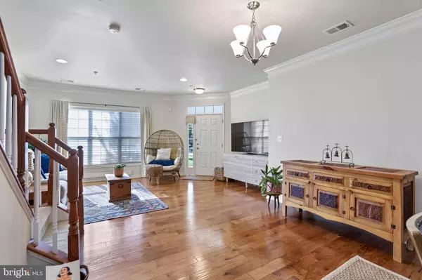 Ashburn, VA 20148,43011 CLARKS MILL TER