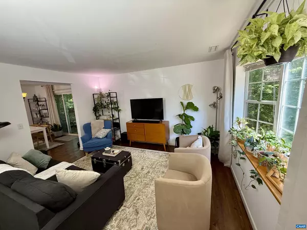 Charlottesville, VA 22903,2219 CENTER AVE