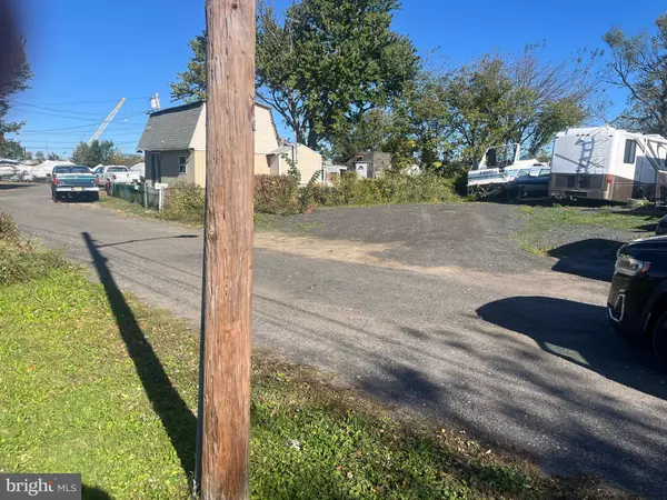 Westville, NJ 08093,41 TIMBER AVE