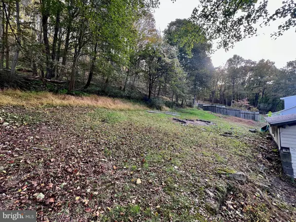 Girardville, PA 17935,87 RAILROAD ST