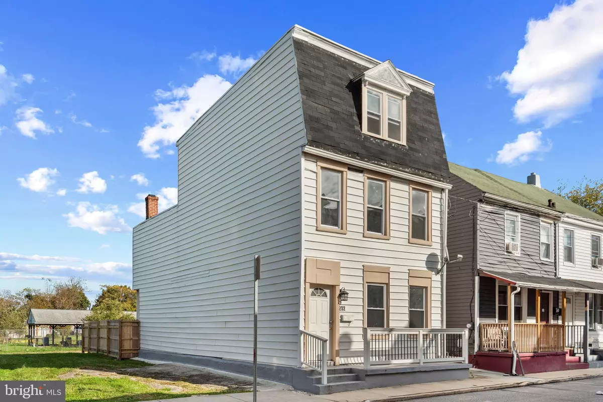 York, PA 17401,232 GREEN ST