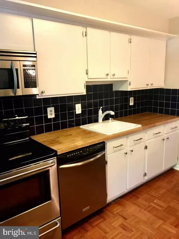 Arlington, VA 22201,54 N BEDFORD ST #54C