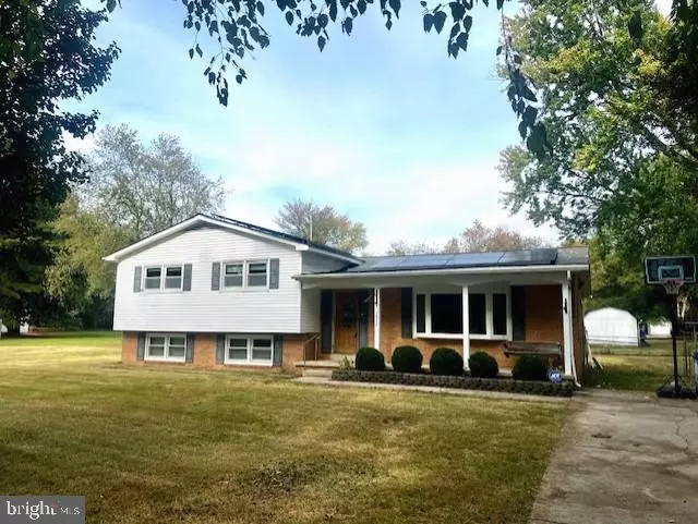 Waldorf, MD 20602,12822 SIMPSON DR