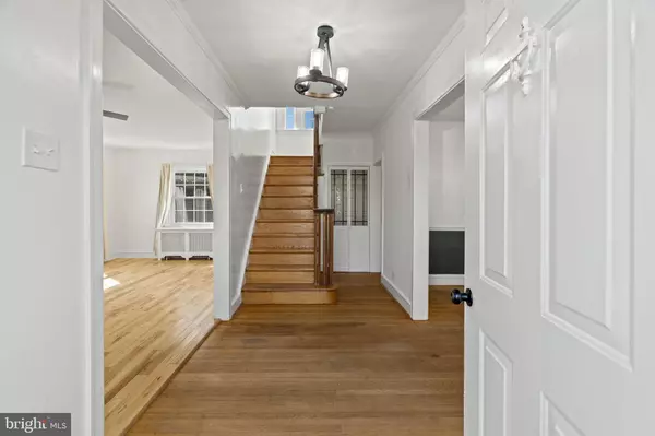 Drexel Hill, PA 19026,824 LINDALE AVE