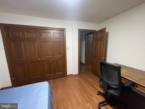 Adelphi, MD 20783,8306 OSAGE TER