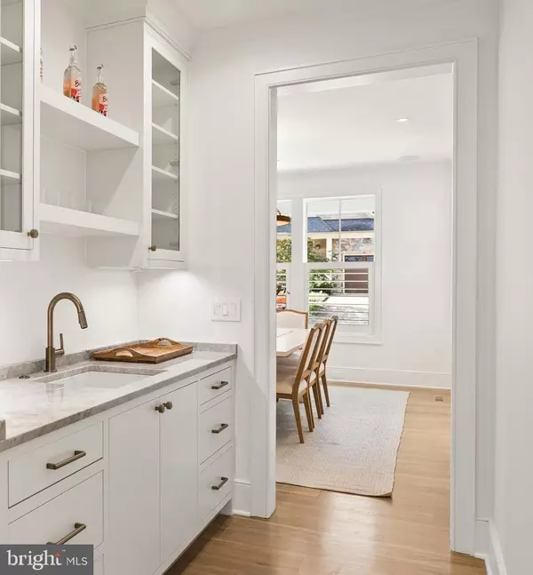 Bethesda, MD 20816,5305 CARLTON ST