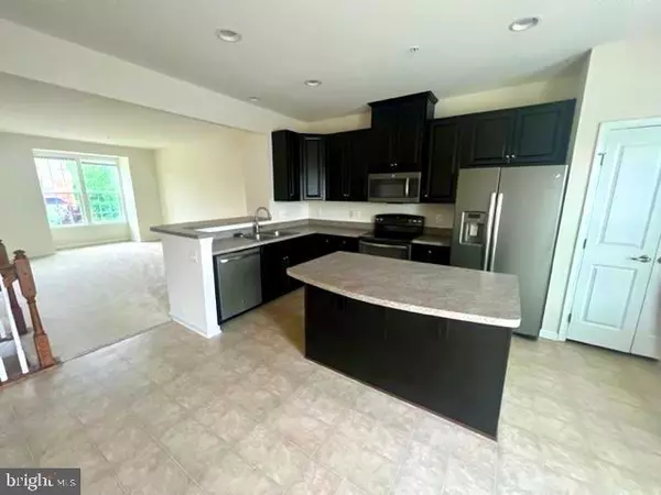 Waldorf, MD 20602,12001 ROY HOBBS PL