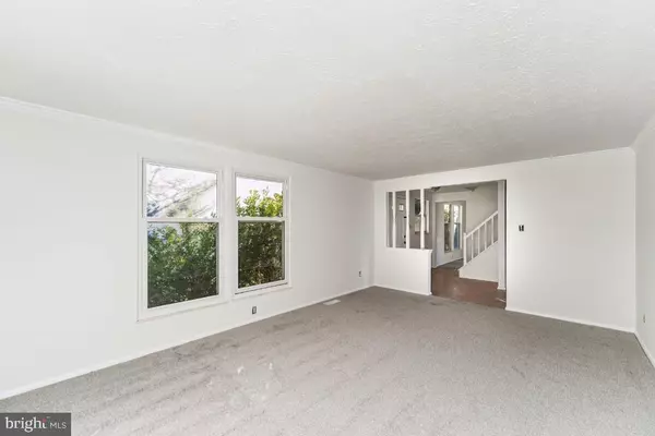 Bowie, MD 20715,8106 TRIPLE CROWN RD