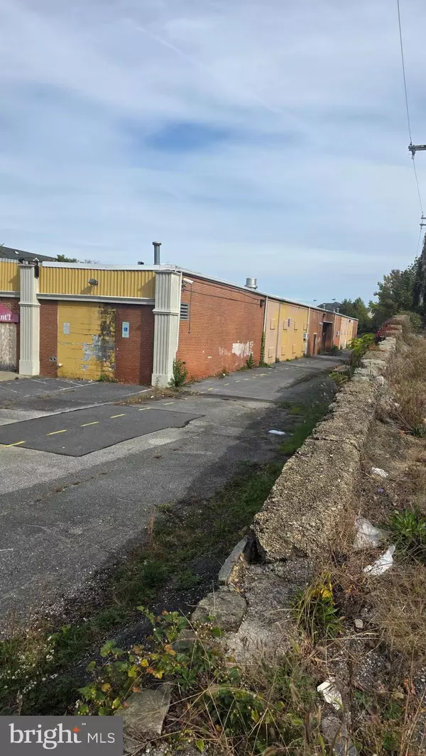 Landover, MD 20785,7600 LANDOVER RD