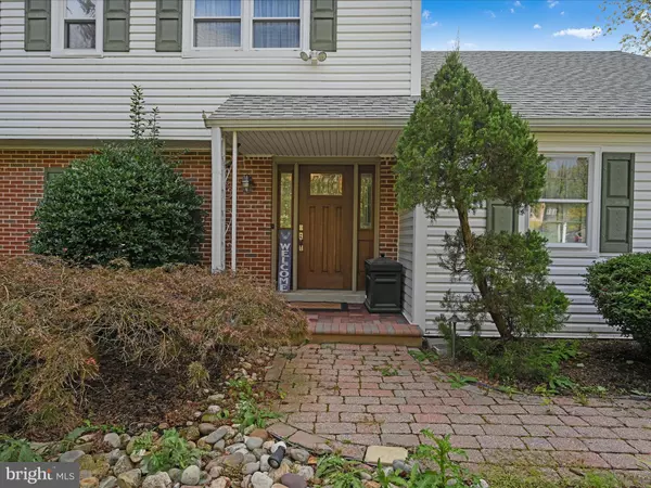 Wallingford, PA 19086,707 KENT RD