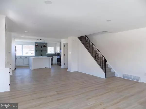 Philadelphia, PA 19154,3645 ACADEMY RD