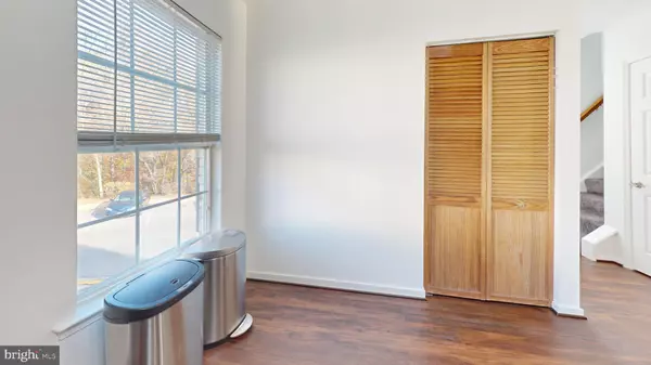 Suitland, MD 20746,4233 APPLE ORCHARD LN #2