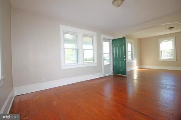 Burlington, NJ 08016,404 ENGLE AVE