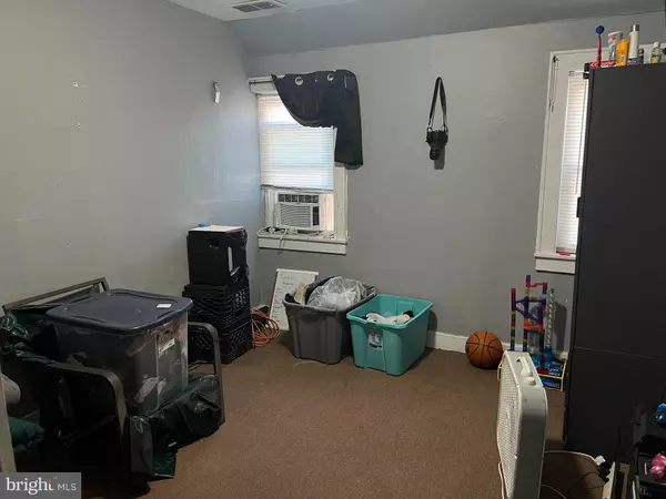 Millville, NJ 08332,409 W POWELL