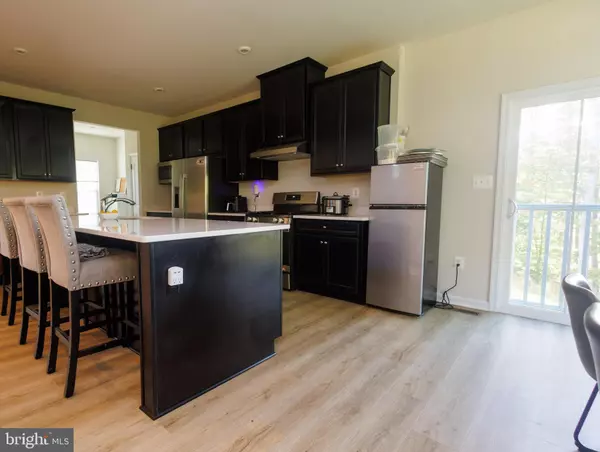 Spotsylvania, VA 22551,8734 GREENWAY DR