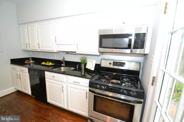 Alexandria, VA 22314,213 NORTH PAYNE ST