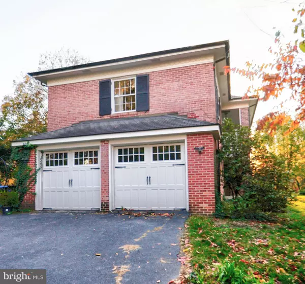 York, PA 17403,354 PINE HILL LN