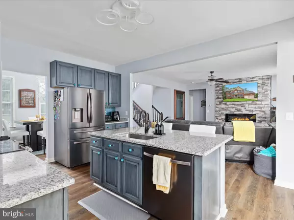 Cross Junction, VA 22625,112 COUNTRY CLUB DR