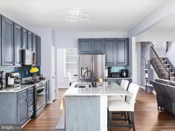 Cross Junction, VA 22625,112 COUNTRY CLUB DR