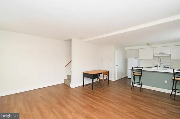 Philadelphia, PA 19122,1554 N LAWRENCE ST #1