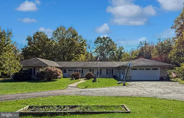 Charles Town, WV 25414,3622 SUMMIT POINT RD