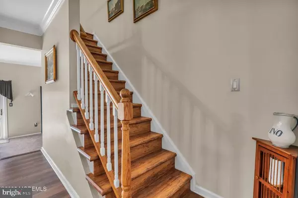 Monroe Township, NJ 08831,14 DEERFIELD LN