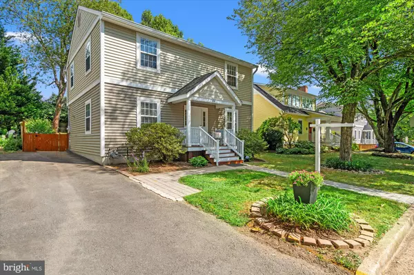 Falls Church, VA 22046,202 W GEORGE MASON RD