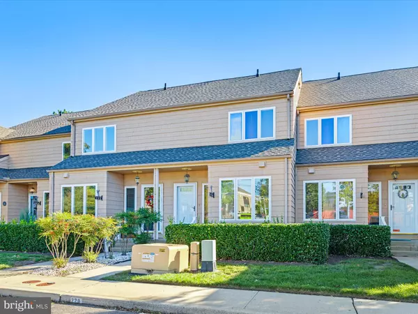 Cambridge, MD 21613,220 MARKET SQ #4C