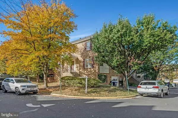 Vienna, VA 22182,2043 PIERIS CT