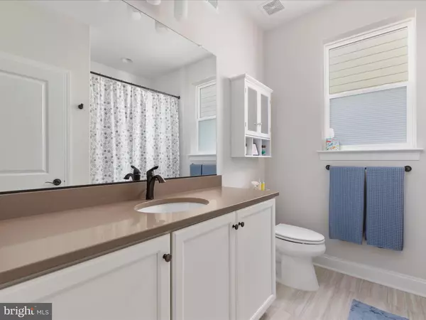 Lake Frederick, VA 22630,144 COWBIRD ST