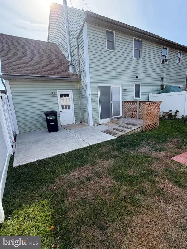 Elizabethtown, PA 17022,15 BEECH LN