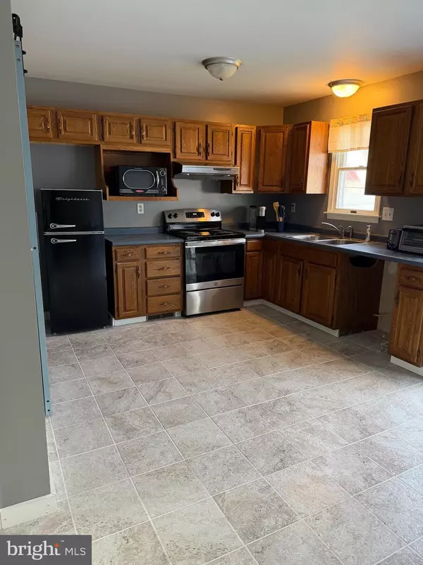 Elizabethtown, PA 17022,15 BEECH LN