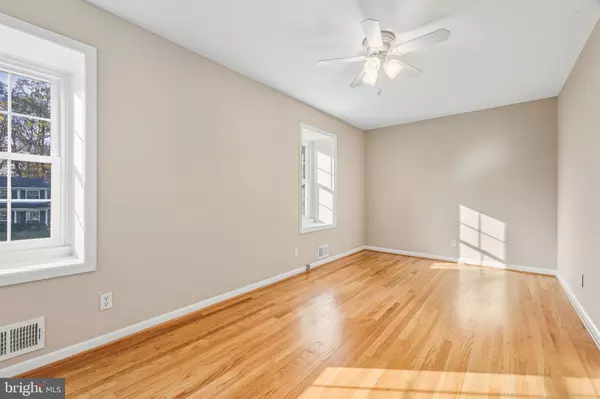 Alexandria, VA 22309,8643 CURTIS AVE